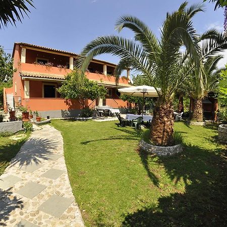 Villa Toula Дасія Екстер'єр фото